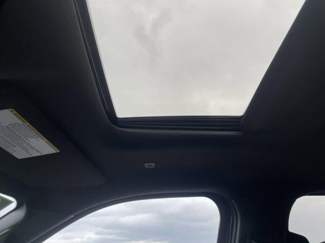 2025 Toyota Sequoia Platinum 4WD (Natl)