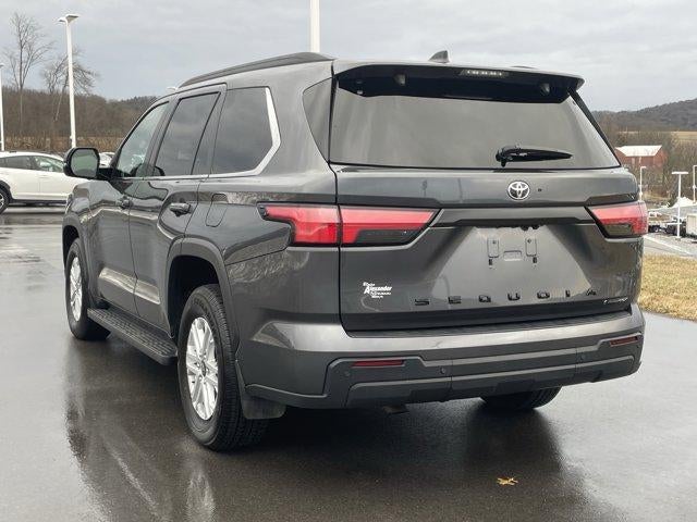 2025 Toyota Sequoia Platinum 4WD (Natl)