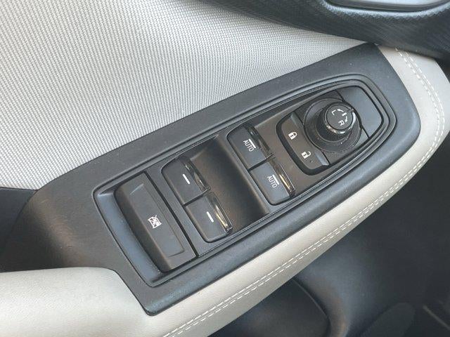 2023 Subaru Forester Premium CVT