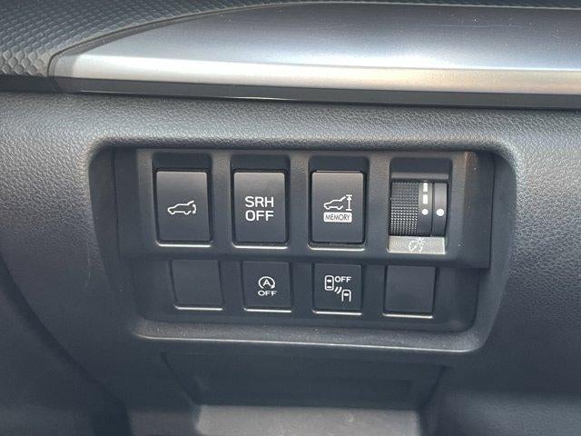 2023 Subaru Forester Premium CVT