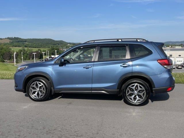 2023 Subaru Forester Premium CVT