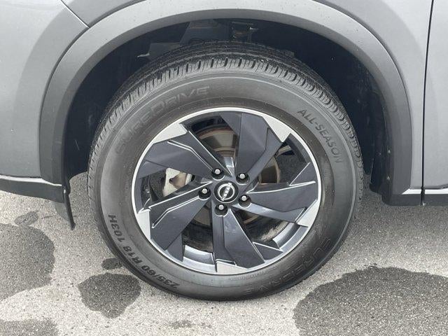 2024 Nissan Rogue AWD SV