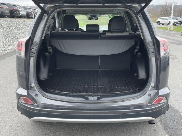 2017 Toyota RAV4 Limited AWD (GS)