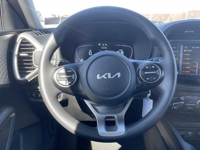 2023 Kia Soul LX IVT