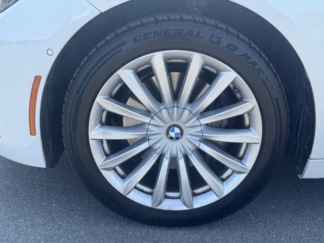 2022 BMW 740i xDrive Sedan