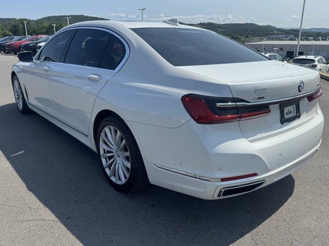 2022 BMW 740i xDrive Sedan