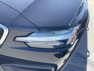 2025 Volvo V60 Cross Country B5 AWD Plus