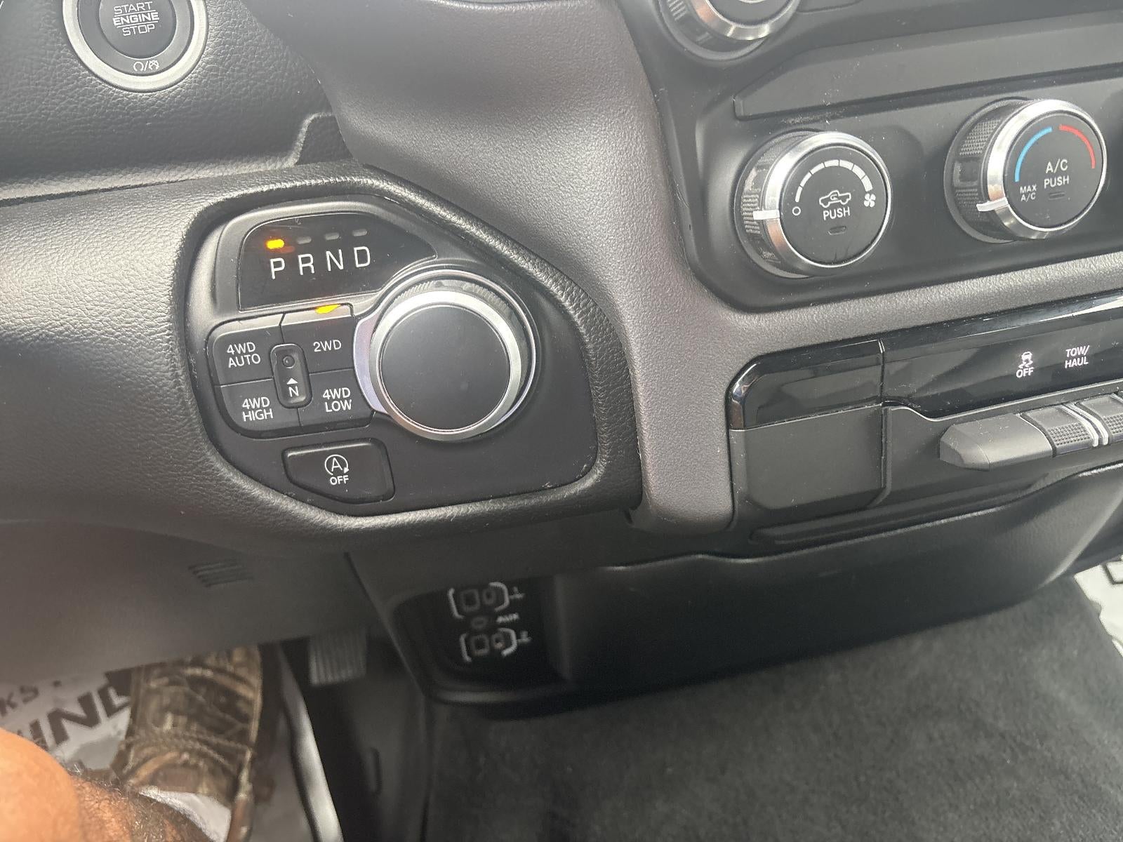 2022 RAM 1500 Big Horn 4x4 Quad Cab 6'4" Box