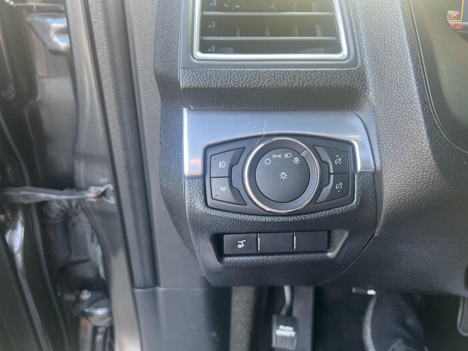 2016 Ford Explorer 4WD 4dr Limited