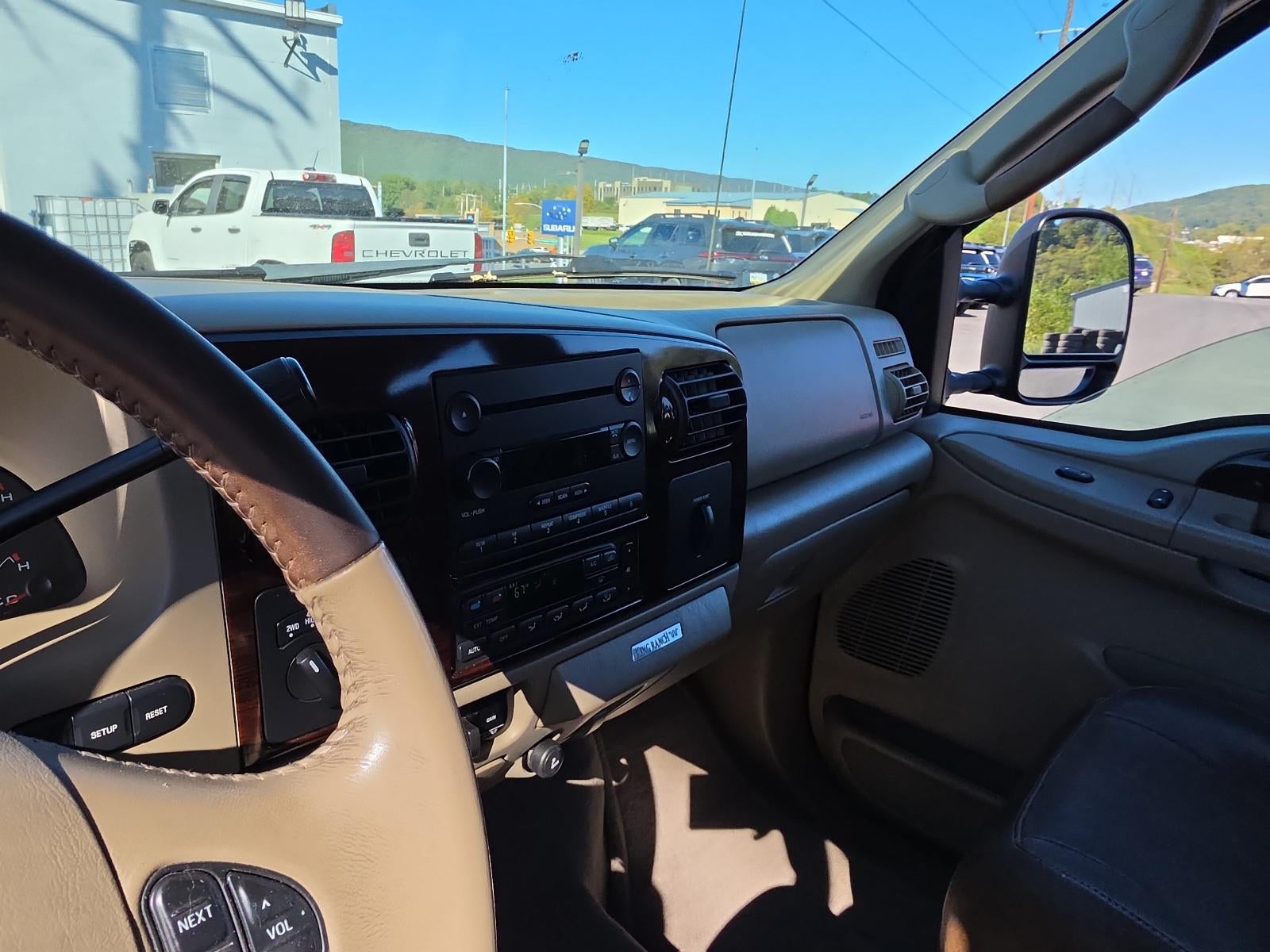 2005 Ford Super Duty F-350 DRW King Ranch