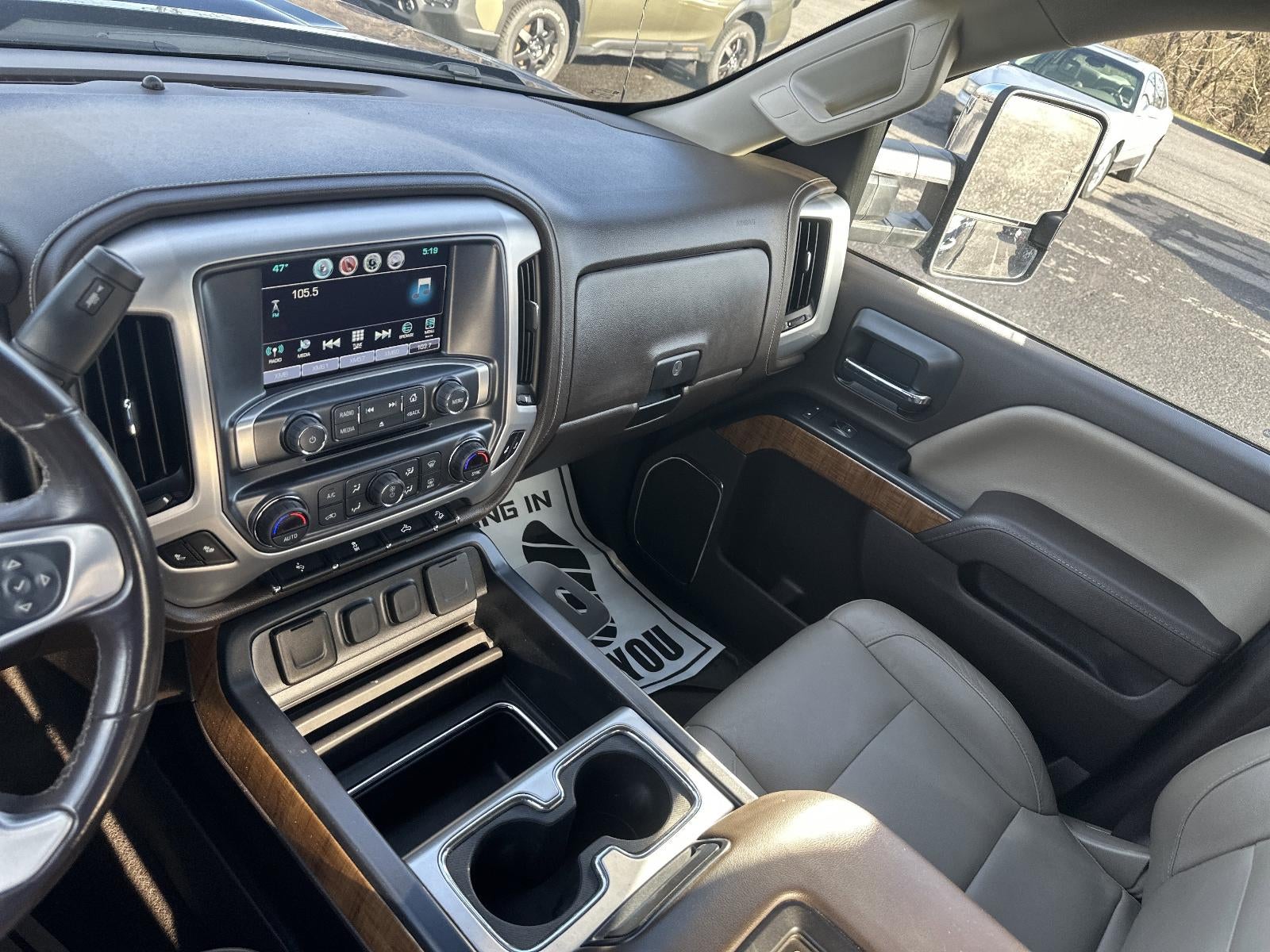 2019 GMC Sierra 2500 HD Crew Cab Standard Box 4-Wheel Drive SLT