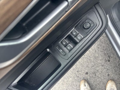 2024 Volkswagen Atlas 2.0T SE w/Technology 4MOTION