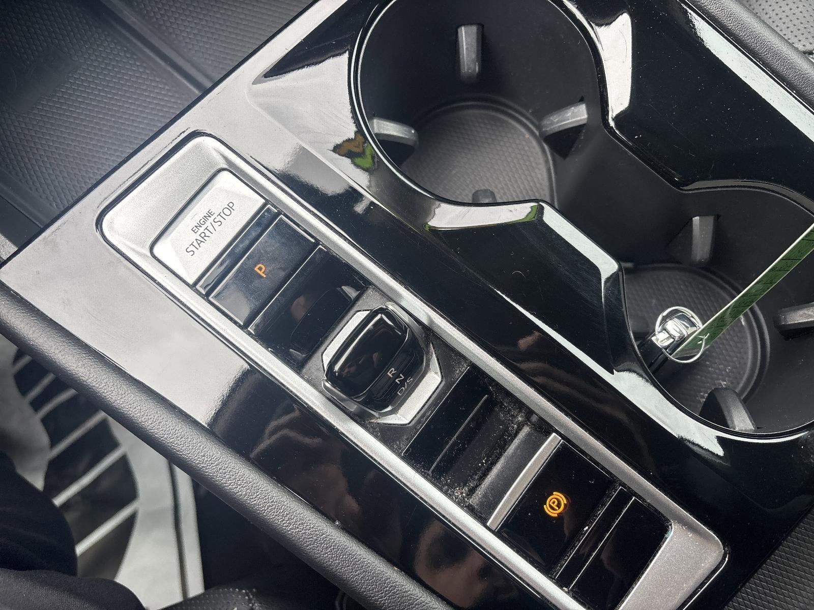 2024 Volkswagen Atlas 2.0T SE w/Technology 4MOTION