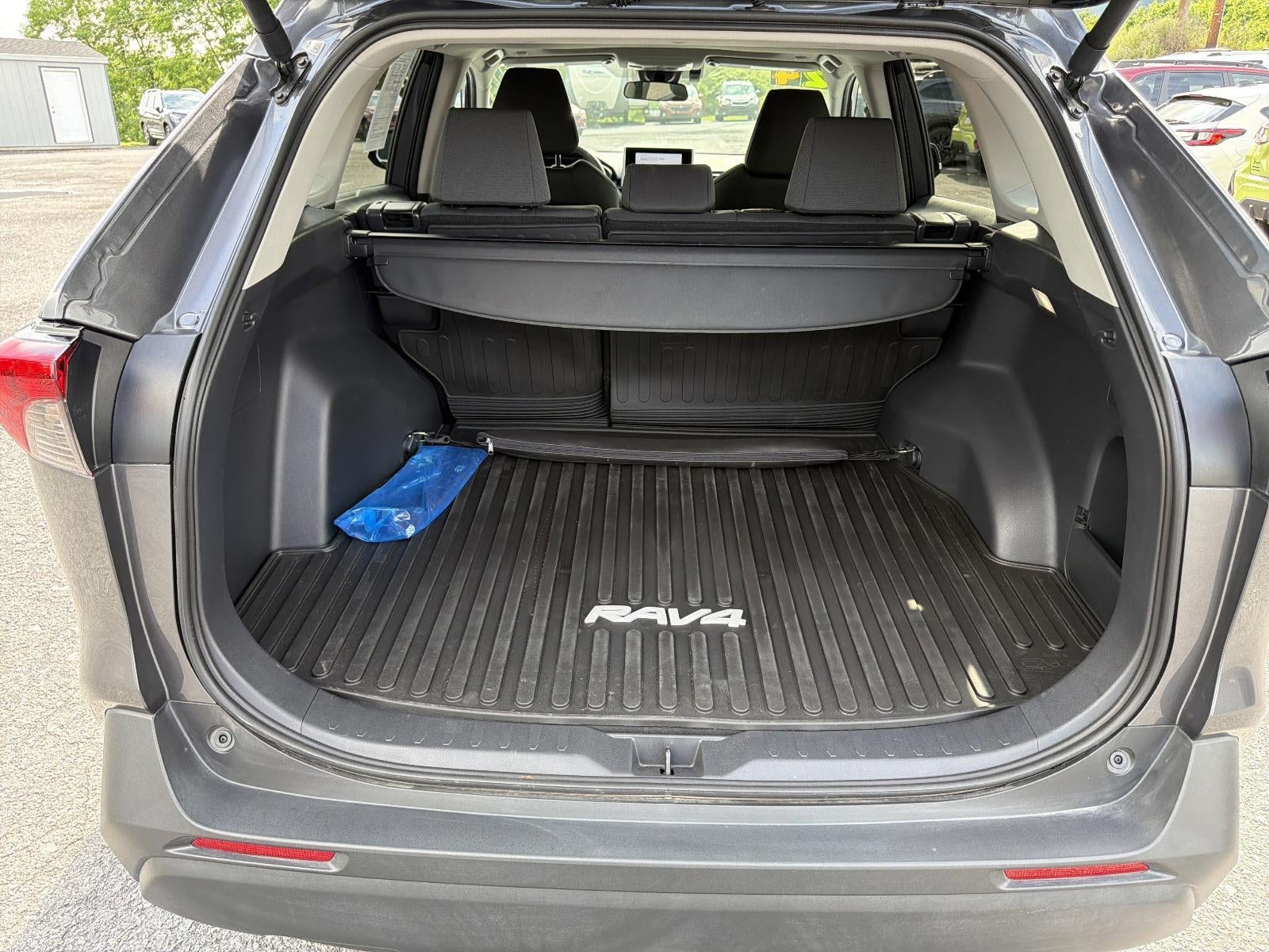 2024 Toyota RAV4 XLE AWD (Natl)
