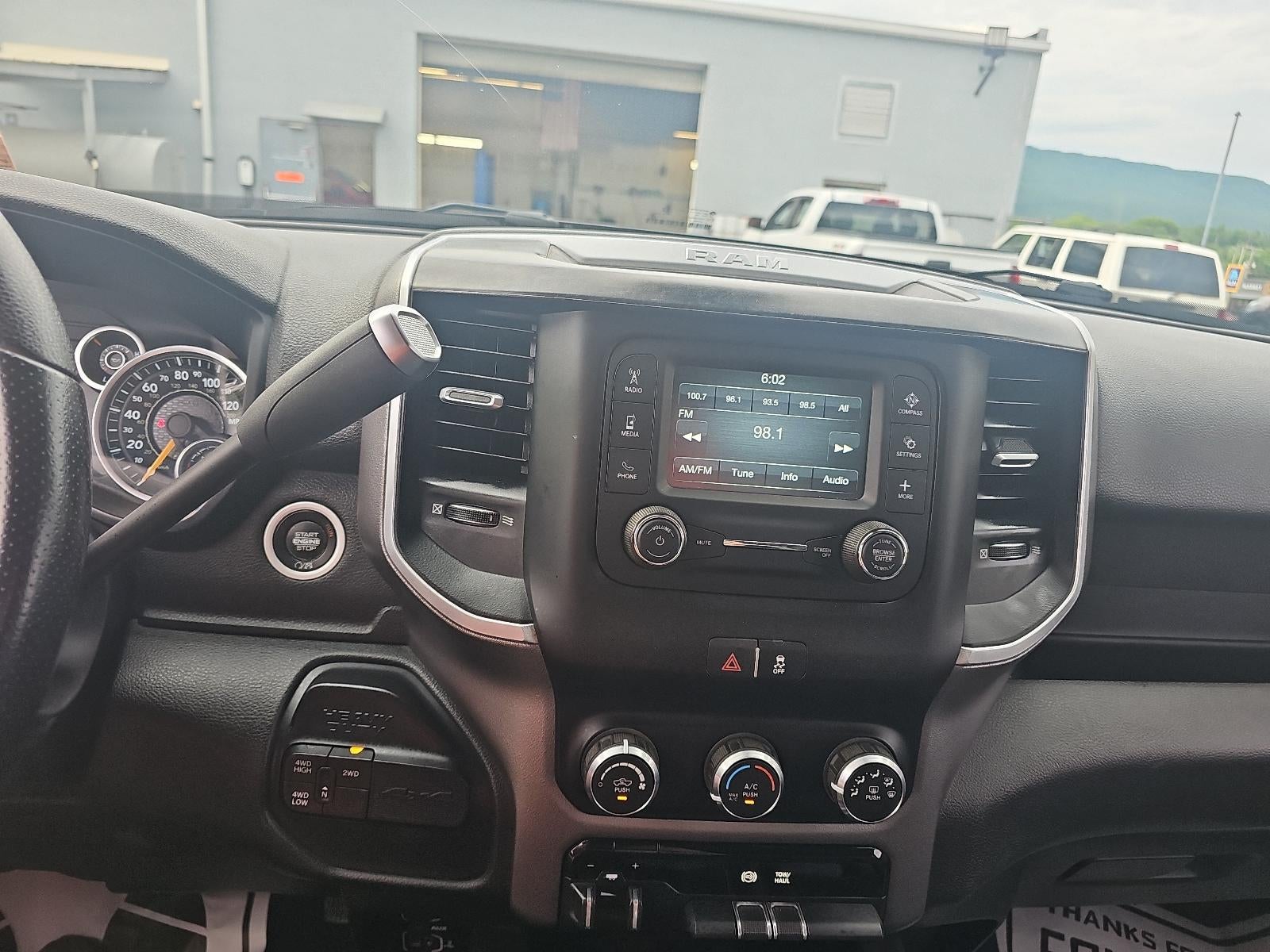 2019 RAM 3500 Big Horn 4x4 Crew Cab 8' Box