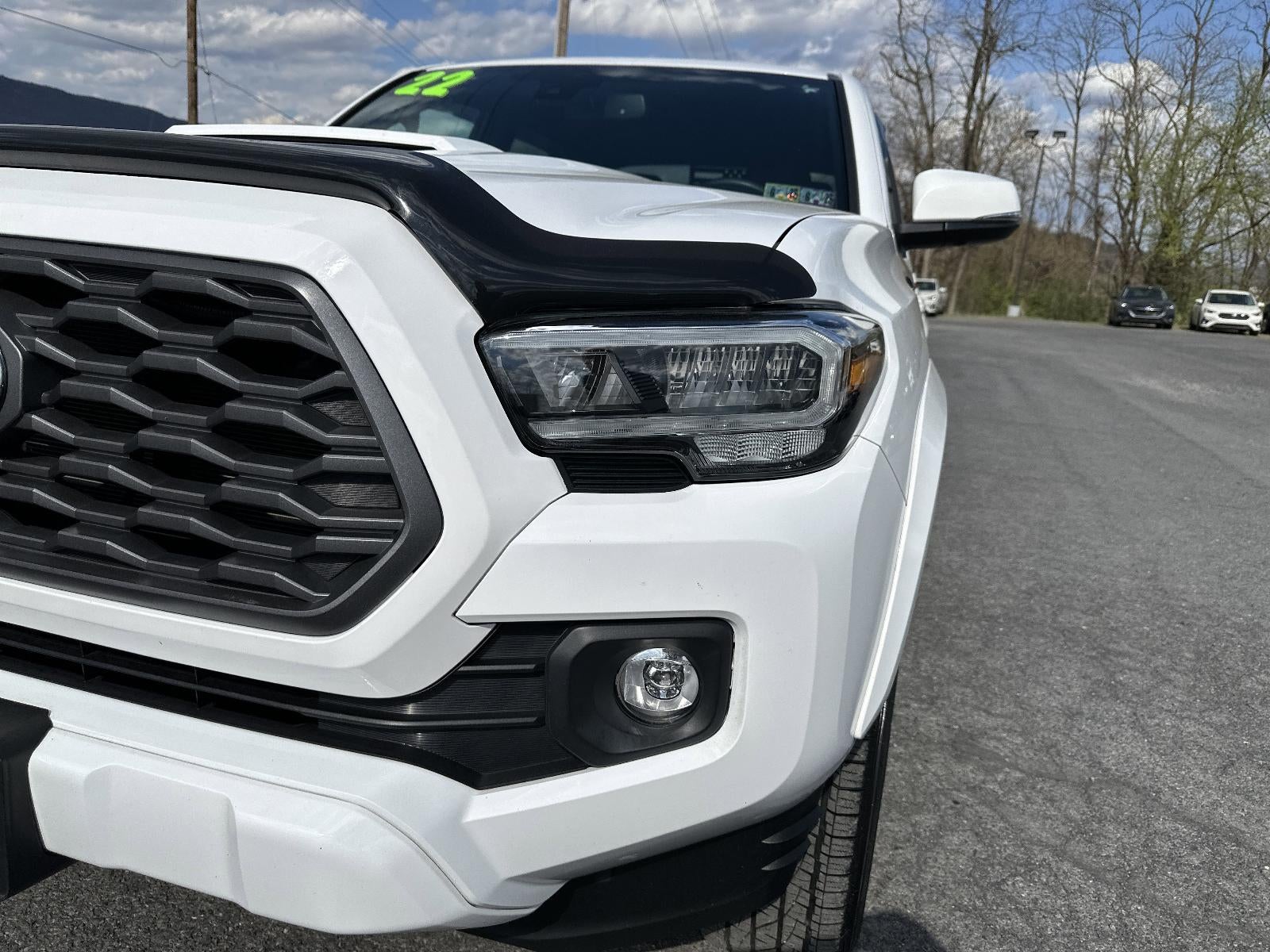 2022 Toyota Tacoma 4WD 4WD TRD Sport Double Cab 5' Bed V6 AT (Natl)
