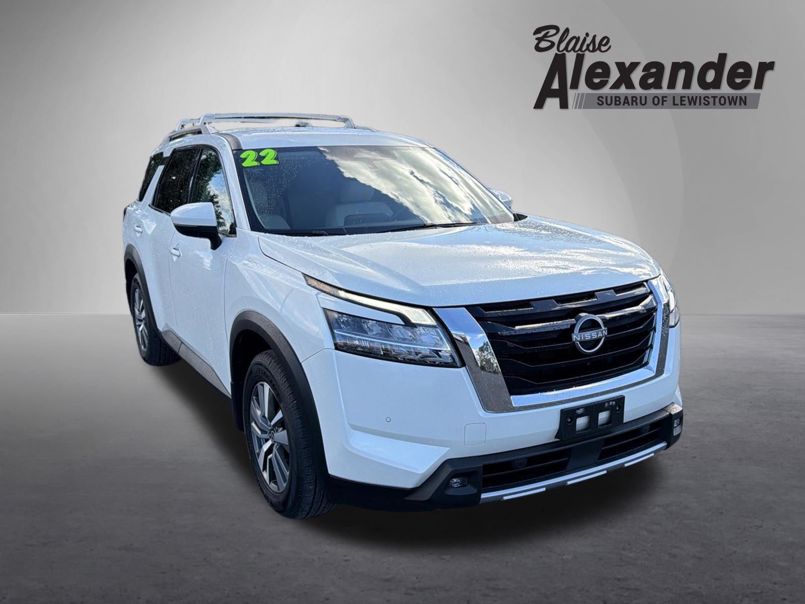 2022 Nissan Pathfinder SL 4WD