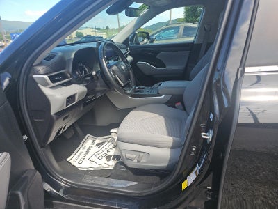 2023 Toyota Highlander LE AWD (SE)