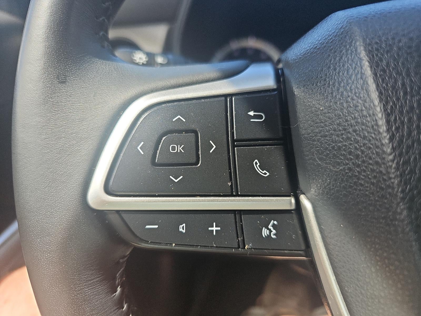 2023 Toyota Highlander LE AWD (SE)