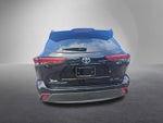 2023 Toyota Highlander LE AWD (SE)