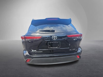 2023 Toyota Highlander LE AWD (SE)