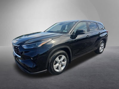 2023 Toyota Highlander LE AWD (SE)