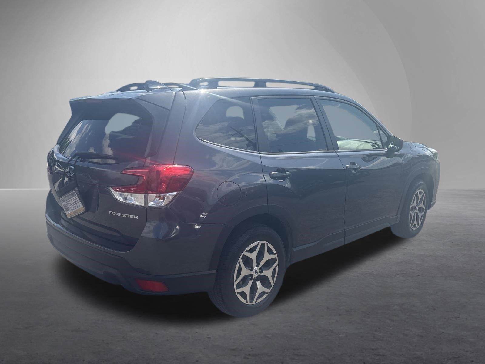 2022 Subaru Forester Premium CVT