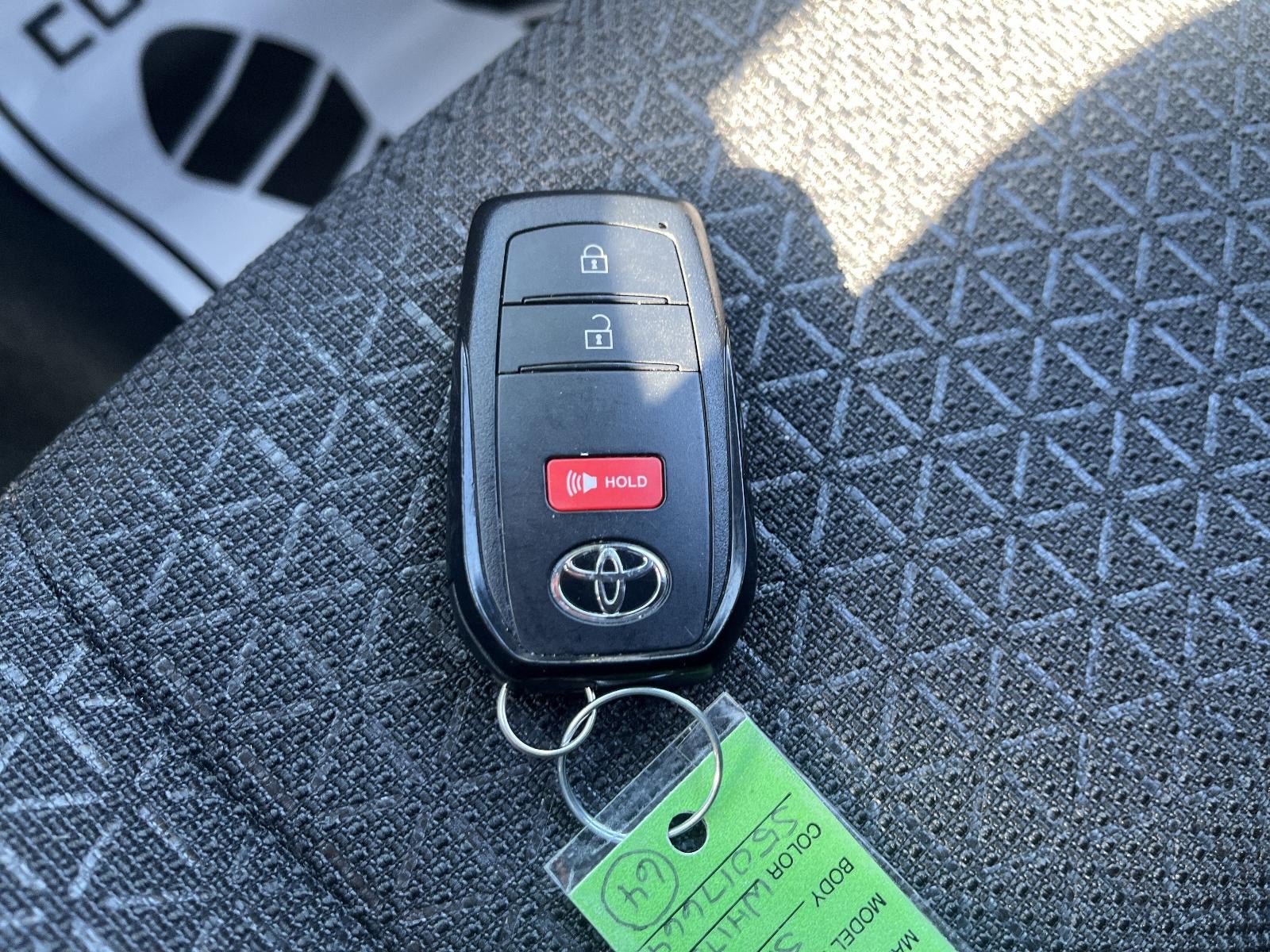 2025 Toyota 4Runner SR5 4WD (GS)