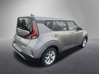 2024 Kia Soul LX IVT