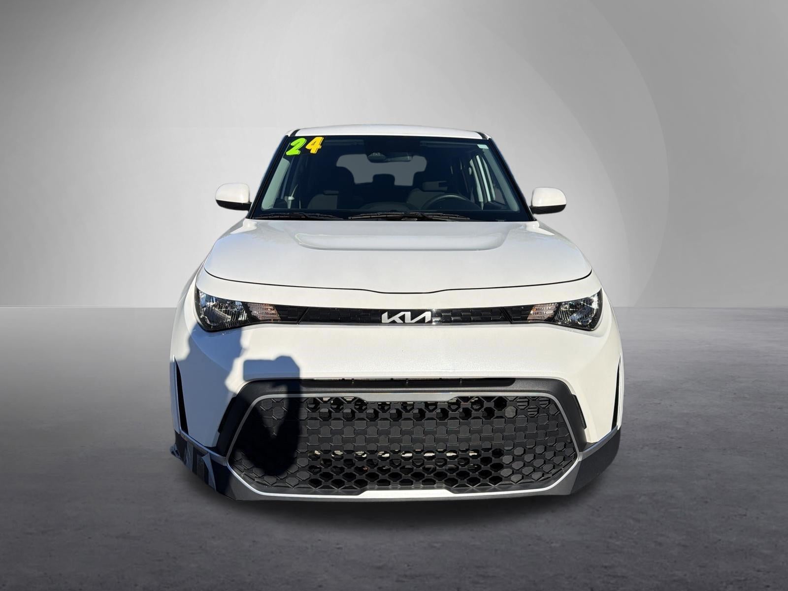 2024 Kia Soul LX IVT