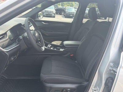 2025 Jeep Grand Cherokee L Laredo X 4x4
