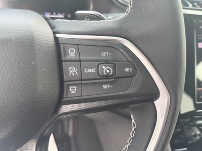 2025 Jeep Grand Cherokee L Laredo X 4x4