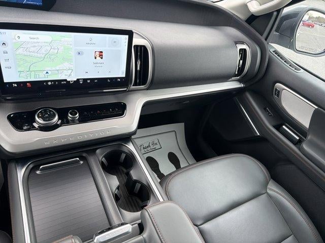 2025 Ford Expedition Max Active 4x4