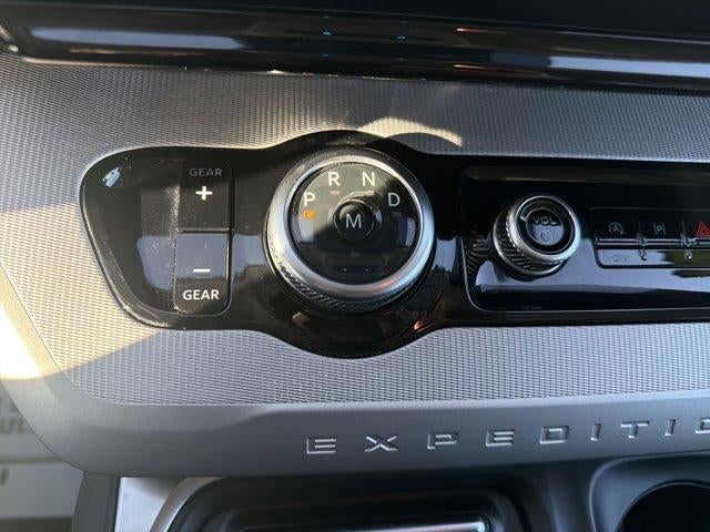 2025 Ford Expedition Active 4x4