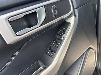 2024 Ford Explorer XLT 4WD
