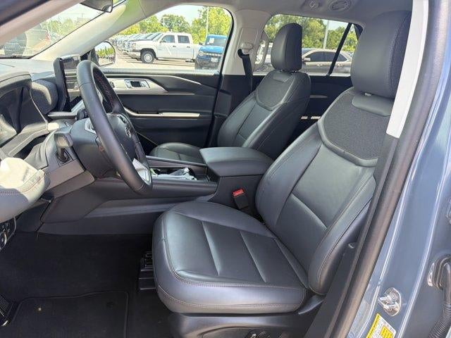 2026 Ford Explorer Active w/100A Pkg 4WD