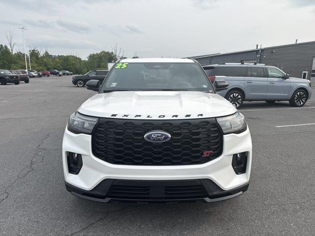 2025 Ford Explorer ST 4WD