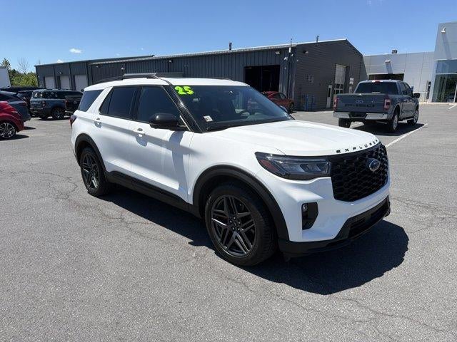 2025 Ford Explorer ST 4WD