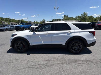 2025 Ford Explorer ST 4WD