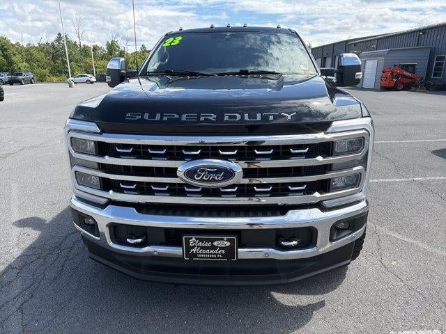 2023 Ford Super Duty F-250 SRW LARIAT 4WD Crew Cab 6.75' Box