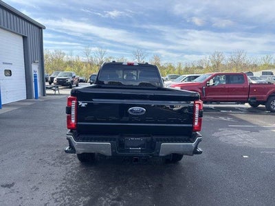 2024 Ford Super Duty F-350 SRW LARIAT 4WD Crew Cab 6.75' Box