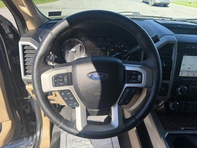 2019 Ford Super Duty F-350 SRW LARIAT 4WD Crew Cab 6.75' Box