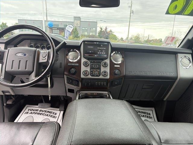 2016 Ford Super Duty F-450 DRW 4WD Crew Cab 8 Ft Box Lariat