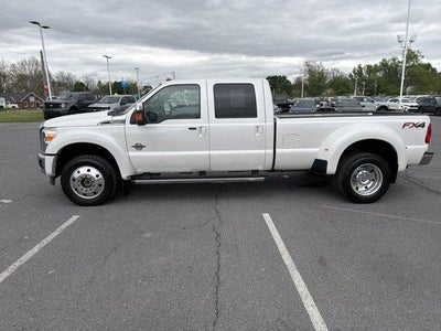2016 Ford Super Duty F-450 DRW 4WD Crew Cab 8 Ft Box Lariat
