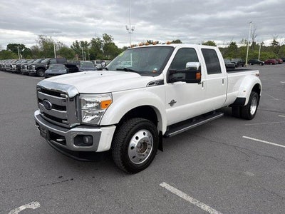 2016 Ford Super Duty F-450 DRW 4WD Crew Cab 8 Ft Box Lariat