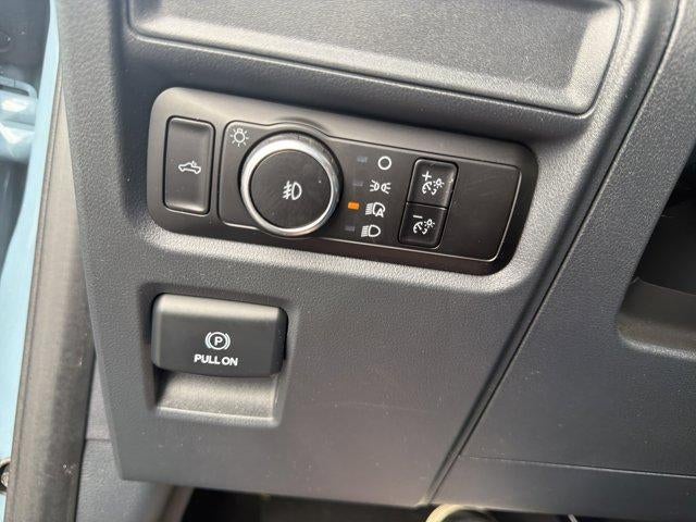 2023 Ford F-150 XL 4WD SuperCrew 5.5' Box