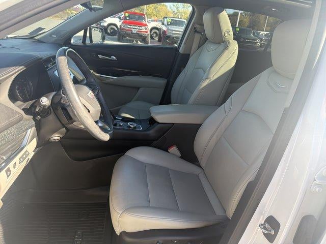 2022 Cadillac XT4 AWD 4dr Premium Luxury