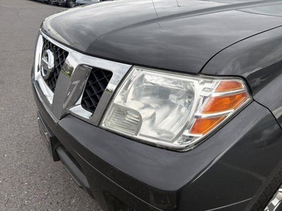 2014 Nissan Frontier 4WD Crew Cab SWB Auto SV