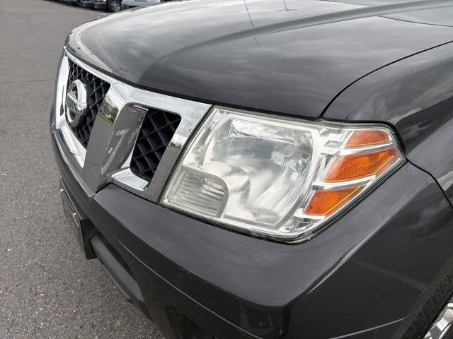 2014 Nissan Frontier 4WD Crew Cab SWB Auto SV