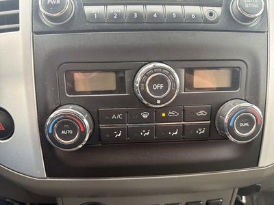 2014 Nissan Frontier 4WD Crew Cab SWB Auto SV
